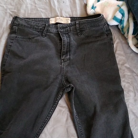 Hollister jeans - Picture 2 of 4